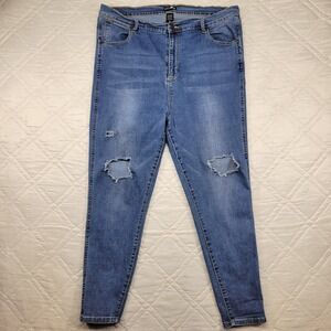 Fashion Nova distressed‎ blue jeans size 22